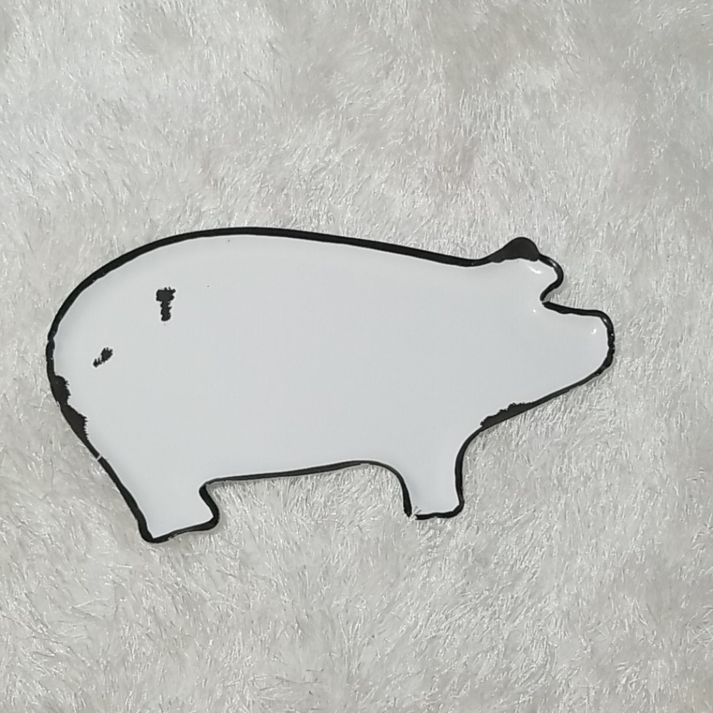Metal pig tray